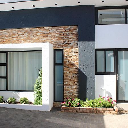 Deluxe Residence - Windhoek Exterior foto